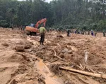 Đường vào Rào Trăng 3 xuất hiện nhiều điểm sạt lở mới, chưa có thêm công nhân mất tích được tìm thấy