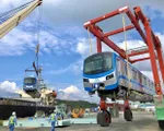 Đoàn tàu Metro số 1 cập bến TP.HCM