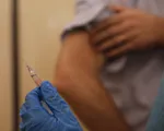 Gần 200 loại vaccine ngừa COVID-19 tiềm năng đang được phát triển trên thế giới