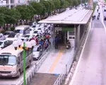 Bất hợp lý việc tạo làn riêng cho bus nhanh BRT