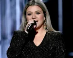 Kelly Clarkson xác nhận trở lại làm dẫn chương trình lễ trao giải Billboard