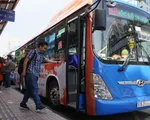 Lượng khách đi xe bus sụt giảm do dịch COVID-19