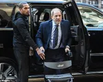 Ông trùm của bê bối tình dục Harvey Weinstein dương tính với COVID-19 ngay khi vào tù