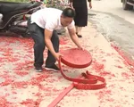 Hà Nội: Ngang nhiên đốt pháo tại đám cưới
