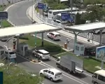 Phải lắp hệ thống tính giờ đối với các ô tô ra vào sân bay