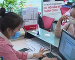 Nhiều ngân hàng giảm phí thanh toán ngoại tệ cho doanh nghiệp