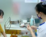 Không chỉ trẻ nhỏ, người lớn cũng đừng quên tiêm vaccine bạch hầu