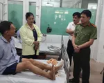 Mời lên trụ sở làm việc, công an bị 3 người đuổi đánh, chém đứt gân chân