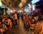 Hà Nội yêu cầu nhà hàng, cà phê, quán bia phải giãn cách từ 0h ngày 19/8