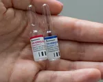 Nga bắt đầu tiêm vaccine ngừa COVID-19 cho khoảng 40.000 người tình nguyện