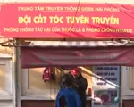 Quán cắt tóc tư vấn bỏ thuốc lá