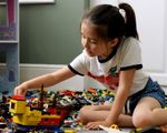 Lego xóa bỏ định kiến giới, không phân loại đồ chơi con trai/con gái