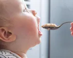 FDA cảnh báo mối nguy từ chất hóa học có trong thực phẩm dành cho trẻ em