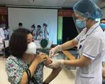 Bắc Ninh tiêm vaccine COVID-19 cho hàng trăm công nhân vệ sinh môi trường