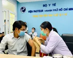 Quận đầu tiên tại TP Hồ Chí Minh hoàn thành tiêm vaccine mũi 1 cho người dân