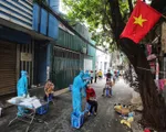 Hà Nội xét nghiệm diện rộng hơn 14.000 cư dân ở 'ổ dịch' phường Văn Chương