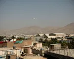 Mỹ tạm dừng các chuyến bay sơ tán từ sân bay Kabul, Afghanistan