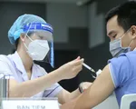 'Việt Nam tiếp cận sớm nhưng mua vaccine muộn'