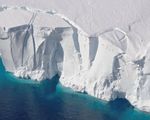Sông băng ở Đông Nam Cực tan chảy 70,8 tỷ tấn một năm do nước biển ấm lên