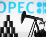 OPEC+ xem xét giảm sản lượng: Mũi tên trúng nhiều đích?