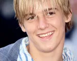 Cuộc đời rắc rối của Aaron Carter: Từ ngôi sao nhạc pop tuổi teen trở thành người lớn nổi loạn và bê bối