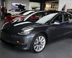 Tesla giảm giá một số mẫu ô tô tại Mỹ, Canada