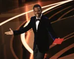 Chris Rock nói tôn trọng cái tát của Will Smith tại giải Oscar