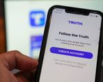 Lượt tải mạng xã hội Truth Social của ông Trump vượt TikTok và Twitter trên App Store