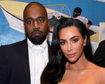 Kim Kardashian vẫn coi chồng cũ là 'gia đình'