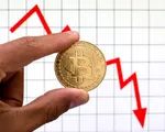 Bitcoin thủng mốc 30.000 USD