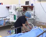 Lâm Đồng: 02 người ngộ độc hôn mê sâu do uống rượu