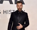 Ricky Martin kiện lại cháu trai sau bê bối lạm dụng tình dục, đòi bồi thường 20 triệu USD