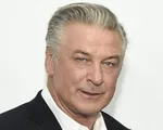 Alec Baldwin và nhân viên phụ trách vũ khí phim 'Rust' đối mặt với cáo buộc ngộ sát