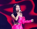 Văn Mai Hương lần đầu hát live “Đại minh tinh” trên sân khấu Vietnam Idol