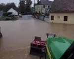 Mưa lớn gây ngập lụt nghiêm trọng tại Pháp