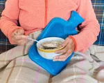 Hàng triệu người Anh phải lựa chọn giữa ăn uống và giữ ấm trong Giáng sinh này
