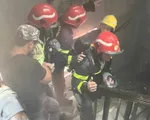 Nhiều người được giải cứu trong căn nhà bùng cháy giữa trưa ở TP Hồ Chí Minh