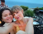 Selena Gomez gọi Taylor Swift là 'nữ thần'