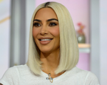 Kim Kardashian không thích cười vì... sợ già