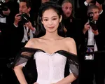 Jennie (BLACKPINK) xinh đẹp như tiểu thư trên thảm đỏ LHP Cannes 2023