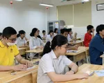 Thi vào lớp 10 THPT tại Hà Nội: Phát hiện thí sinh mang điện thoại vào phòng thi