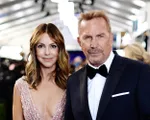 Vợ cũ của Kevin Costner chấp nhận rời khỏi ngôi nhà trị giá 145 triệu USD