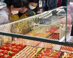 USD mạnh lên 'ép' giá vàng đi xuống