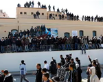 Italy kêu gọi EU chia sẻ trách nhiệm, tìm giải pháp về người di cư