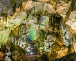 Phát hiện thêm nhiều hang động tại Phong nha - Kẻ bàng