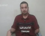 Hamas công bố video về người đàn ông Mỹ bị bắt còn sống, hé lộ cuộc sống “địa ngục” của các con tin