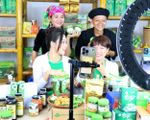 Livestream bán hàng - 'lối ra' tiềm năng cho nông sản Việt