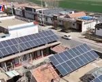 Nhiều hộ gia đình Trung Quốc kiếm 'bộn tiền' nhờ bán điện mặt trời