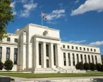 Kinh tế tăng trưởng chậm lại, Fed có thể sớm thay đổi lãi suất