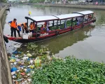 Cần Thơ thí điểm gom rác thải nhựa bằng bẫy rác